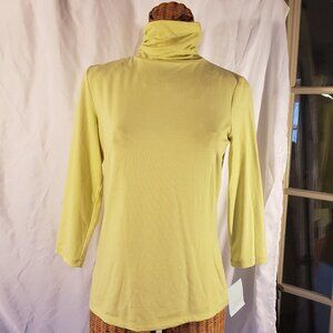 NWT Ladies JH COLLECTIBLES Lemon Yellow Turtleneck Top - M